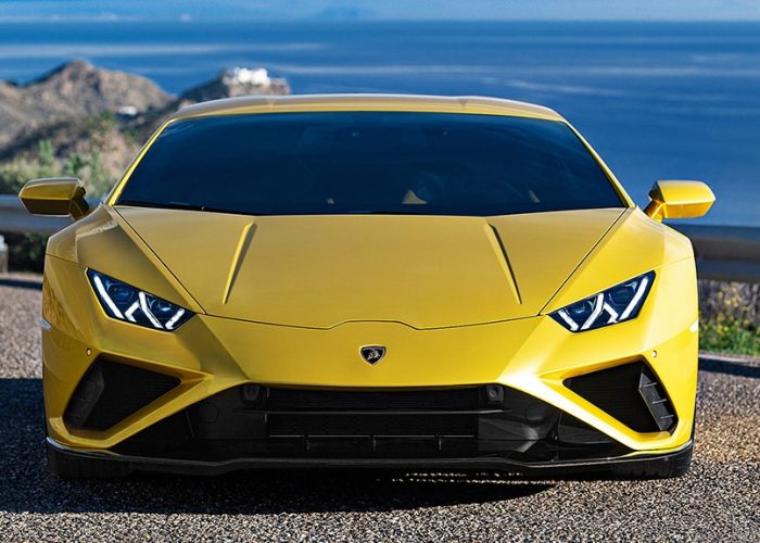 Rent Lamborghini Huracan