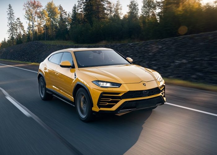 Rent Lamborghini Urus